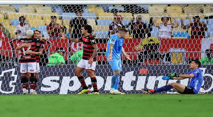 Flamengo domina e anota mais dois contra o Bolívar na Libertadores; veja