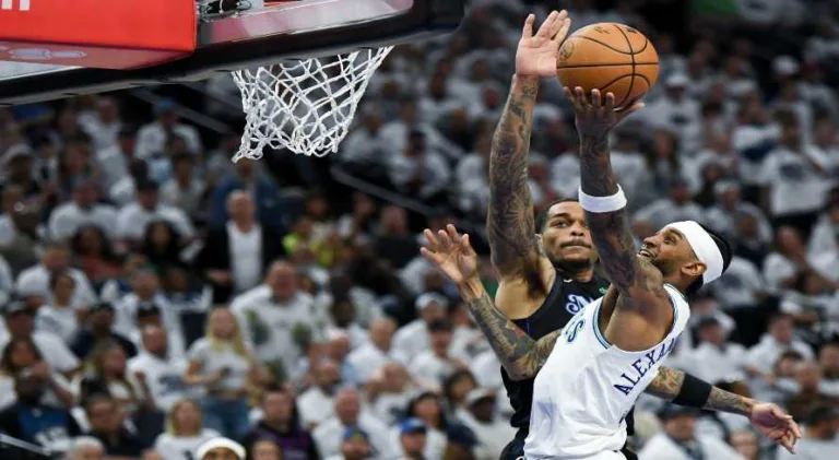 Mavericks vencem Timberwolves e ampliam vantagem na final do Oeste na NBA