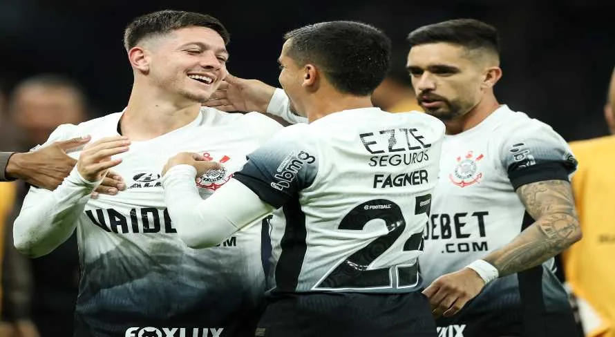 Com golaços, Corinthians anota três contra o Racing-URU na Sul-Americana; veja