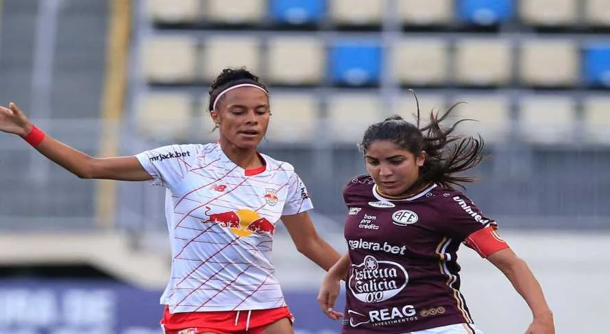 Ferroviária vence o Bragantino e se aproxima da liderança do Brasileirão Feminino