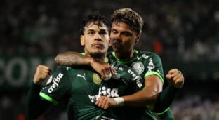 Gustavo Gómez e Richard Ríos