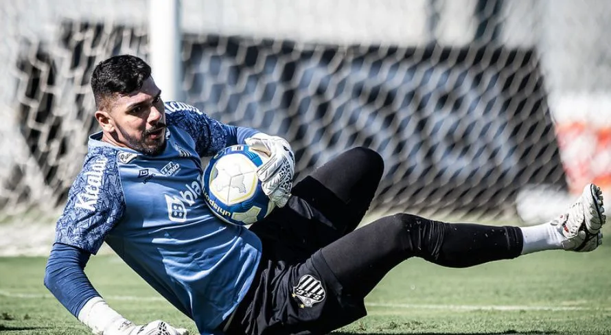 Goleiro do Santos sofre ruptura no tendão de Aquiles e será submetido a cirurgia