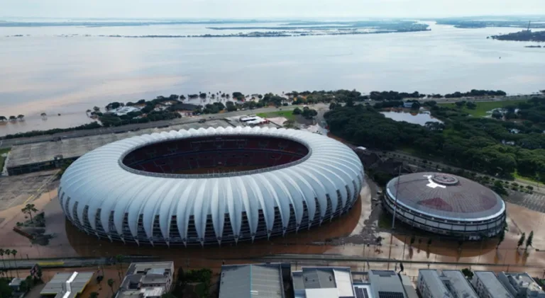 Kfouri vê “oportunidade” para o futebol brasileiro em crise no RS; entenda