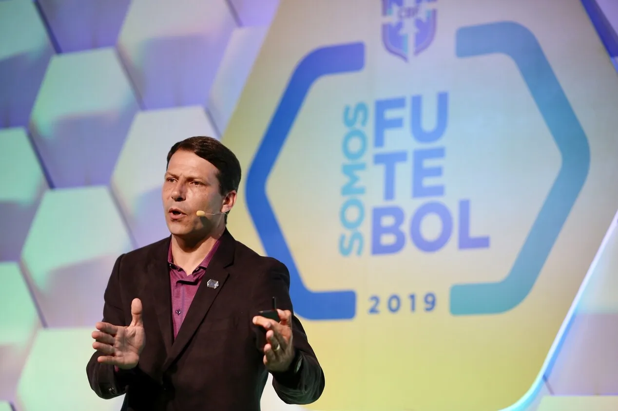 Gaciba cita “erro claro” contra o Flamengo e desafia CBF: “Venha aqui” 