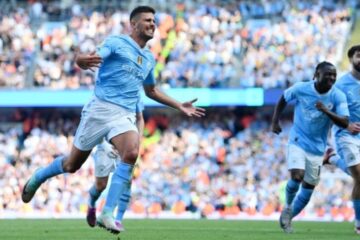 Rodri comemora gol marcado pelo Manchester City na Premier League