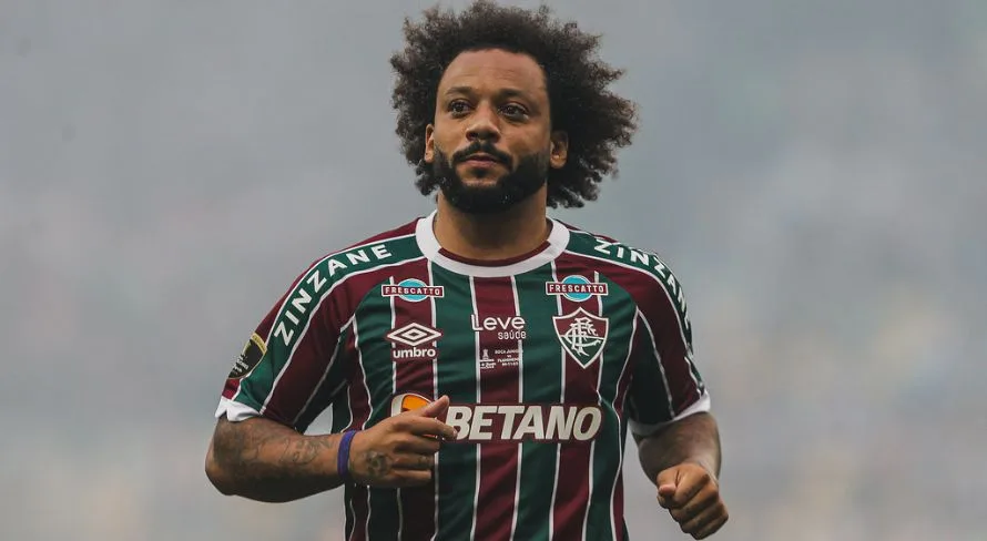 Muller “ignora” Marcelo e elege melhor lateral-esquerdo do futebol brasileiro hoje