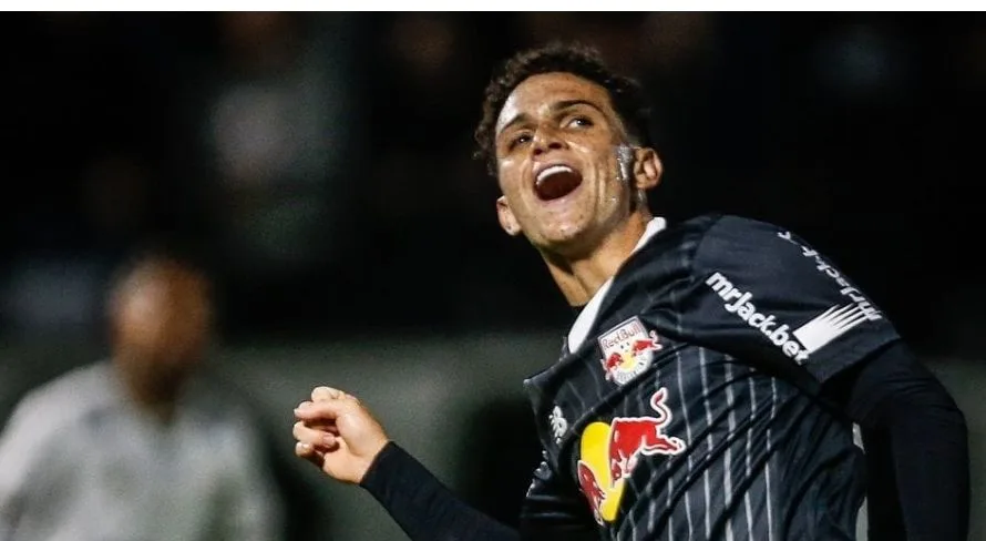 Red Bull Bragantino não vai priorizar competição, afirma Gustavo Neves