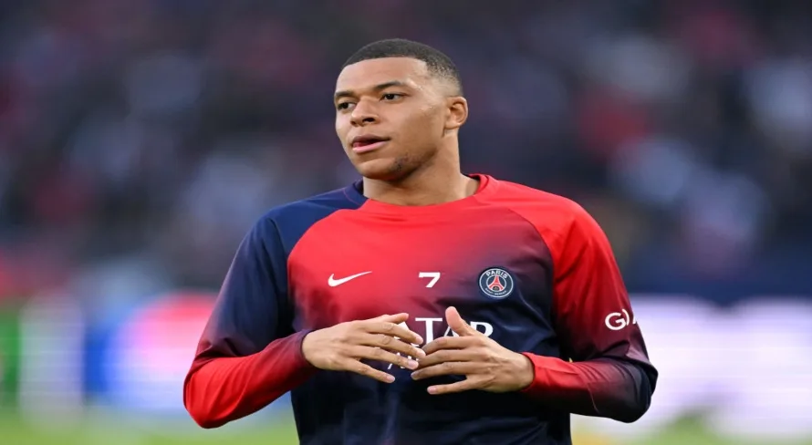 PSG atrasa mais de R$ 440 milhões em pagamentos de Mbappé, diz jornal