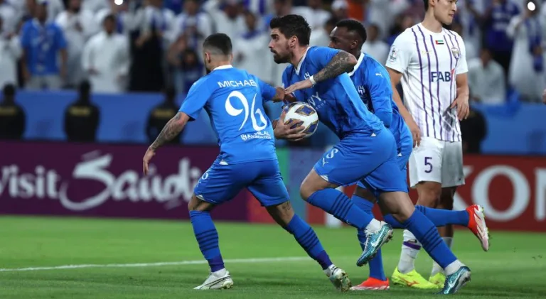 Al-Hilal goleia Al-Hazm e é campeão no Campeonato Saudita