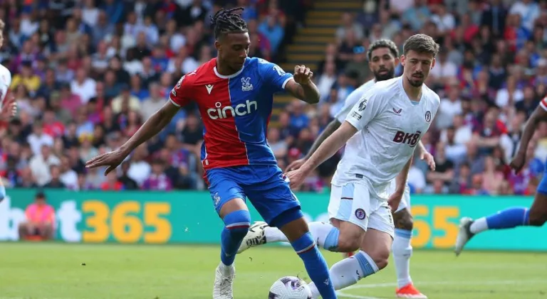 Manchester United e Chelsea brigam por promessa da Premier League