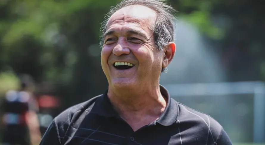 Muricy Ramalho vê camisa 10 “fora de série” atuando no Brasileirão