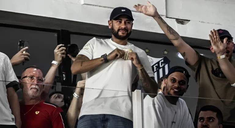 Neymar é o terceiro ‘veterano’ mais caro da história do futebol; veja top 10