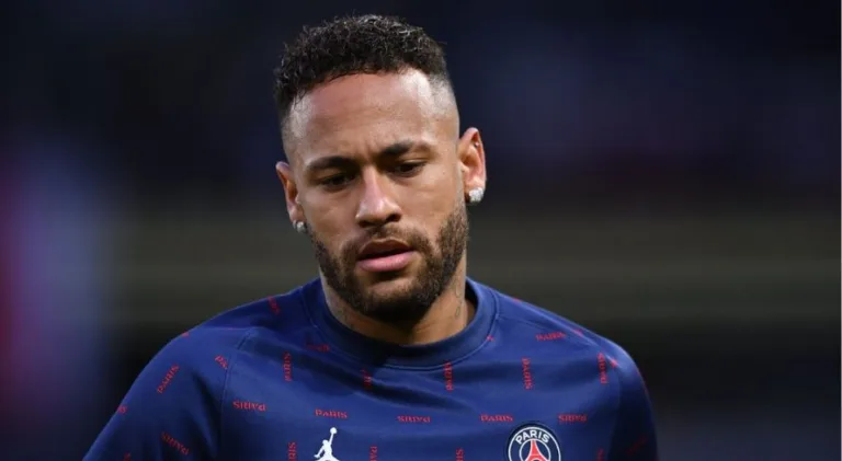 Revista deixa Neymar longe do topo em lista de melhores brasileiros no futebol europeu