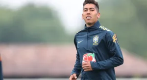 Nicola analisa novas especulações que associam Firmino ao Corinthians