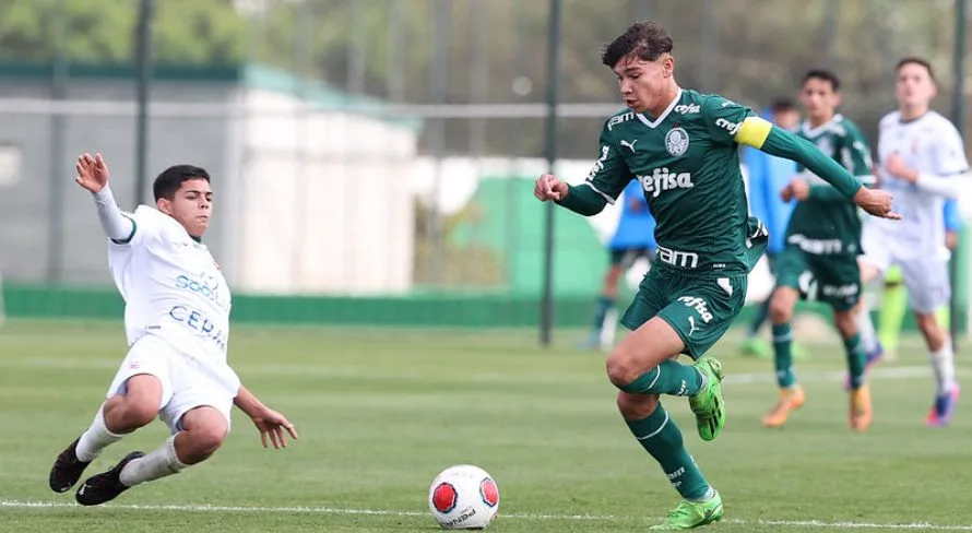 Palmeiras anuncia renovação de mais uma joia da base