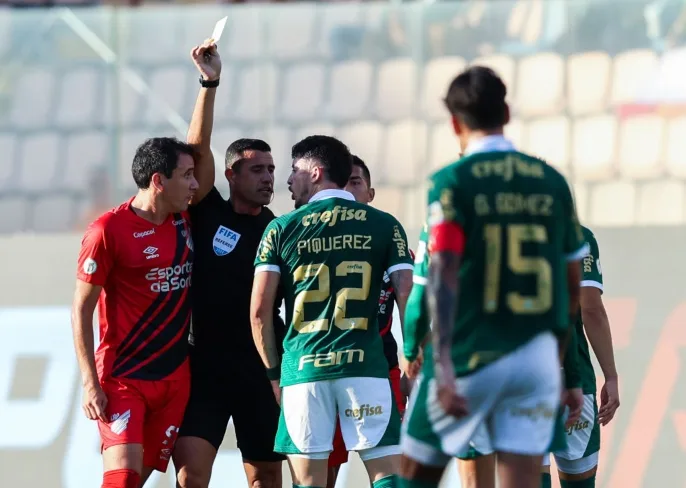 Palmeiras faz um dos piores jogos com Abel Ferreira e não ‘engrena’ no Brasileirão