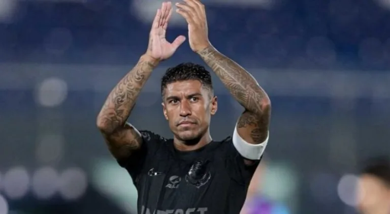 Juca Kfouri dispara após saída de Paulinho do Corinthians: “Clube em demolição” 