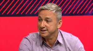 Paulo Nunes elege atacante destaque do futebol brasileiro hoje: “Jogando muito”