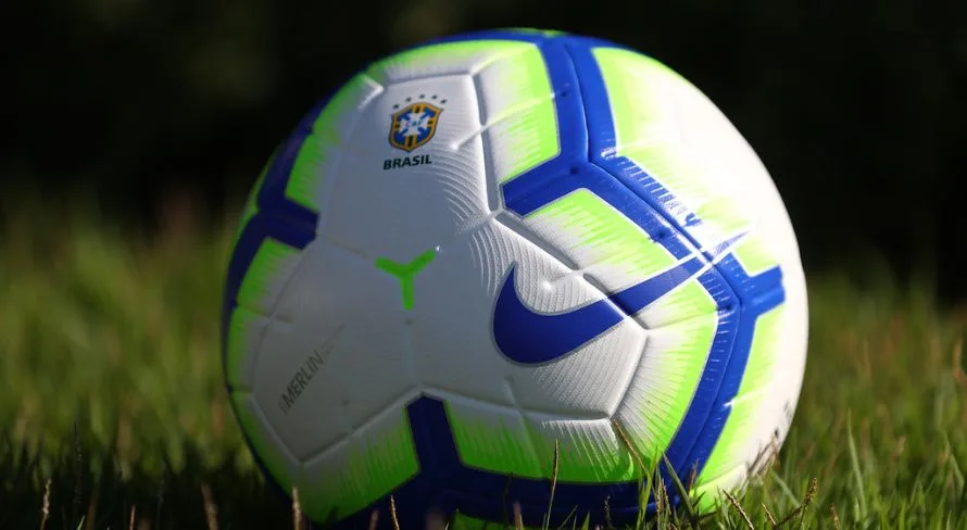 Pesquisa crava melhor técnico do Brasil na atualidade