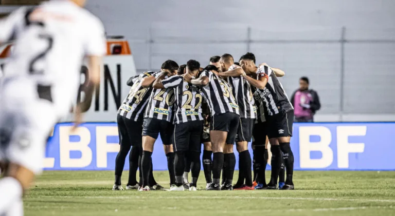 Santos bate a Ponte Preta e retoma a liderança do Brasileirão Série B
