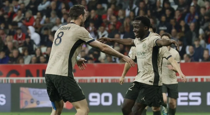 Sem Mbappé, PSG vence o Nice pela Ligue 1