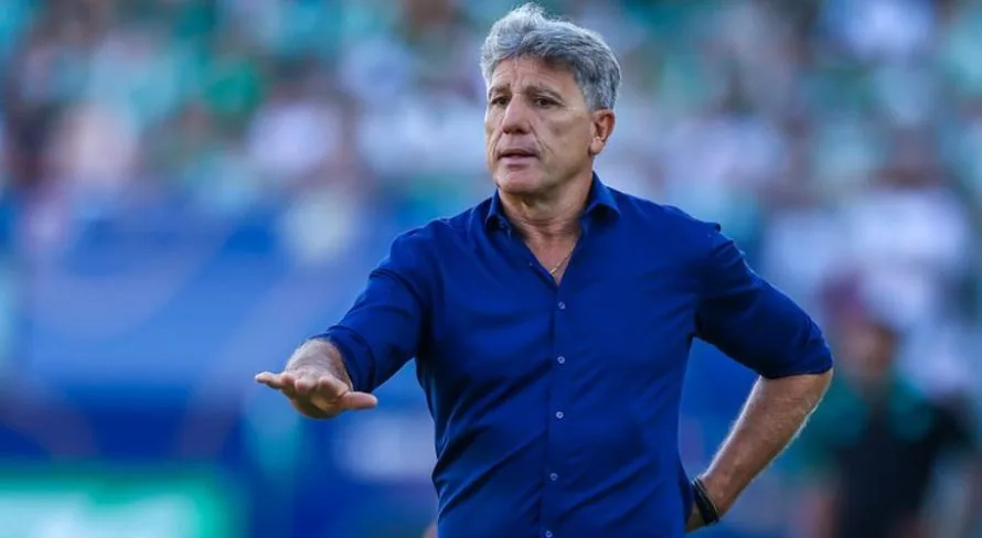 Renato Gaúcho aponta “vantagem” do Flamengo após reclamação de Tite