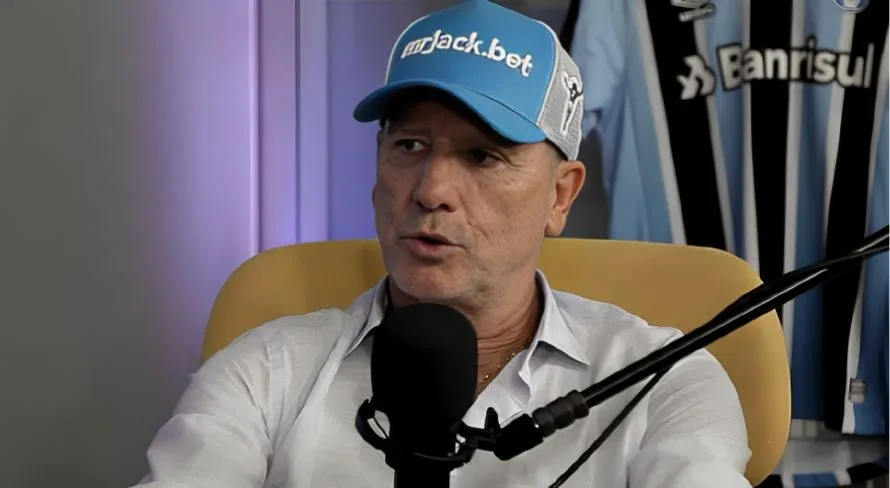 Renato Gaúcho revela admiração por técnico do Brasileirão: “Competente”