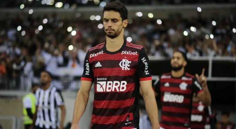 Rodrigo Caio revela que foi “ignorado” por ex-técnico do Flamengo: “Uma pena”