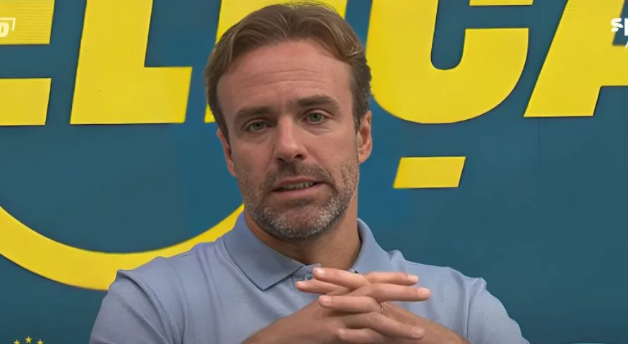 Roger Flores indica atacante que não pipoca no Brasil: “Pode jogar pressão”