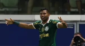 Rony reconhece ficar chateado com críticas no Palmeiras