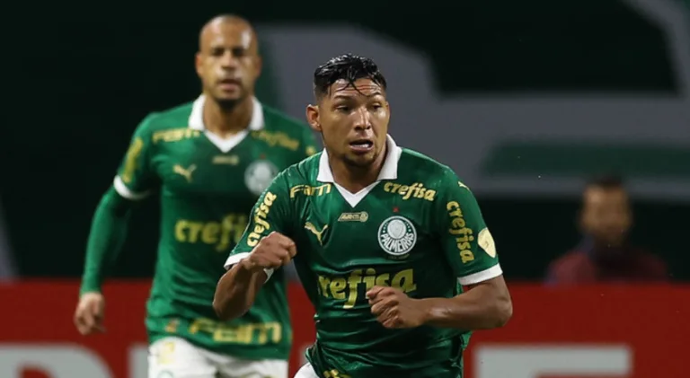 Nicola comenta especulações de sondagem do Cruzeiro a Rony