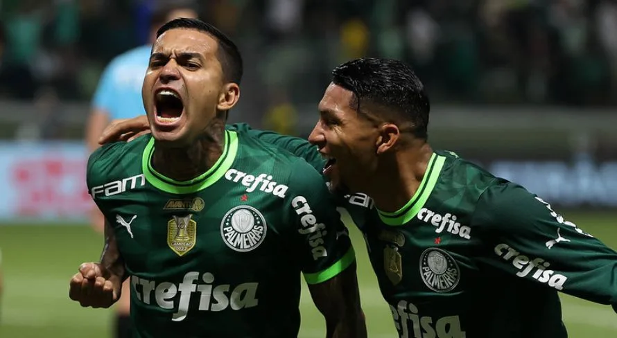 Athletico-PR entra na briga por dois titulares do Palmeiras