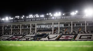 Vasco negocia antecipação da Crefisa em naming rights de São Januário