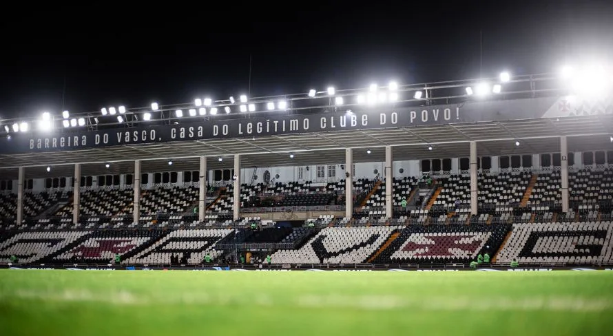 Vasco negocia antecipação da Crefisa em naming rights de São Januário