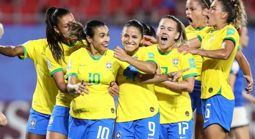 Seleção brasileira pode faturar título inédito com apoio de torcedores na Copa do Mundo Feminina