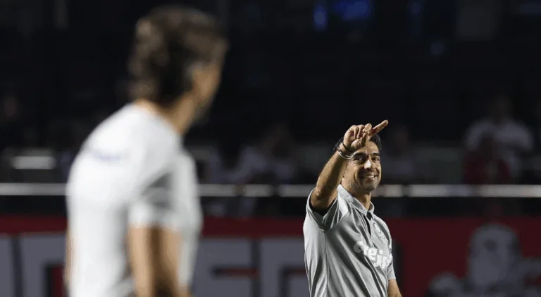 Vampeta ignora portugueses e aponta técnicos ‘energéticos’ do Brasileirão: “Pegada diferente”