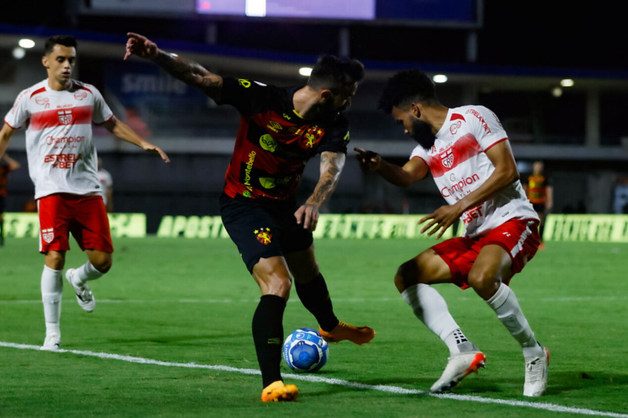 Brasileirão Série B 2024 tem o primeiro jogo adiado; saiba qual