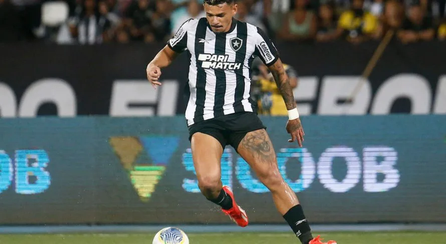 Botafogo e Tiquinho negociam renovação; atacante tem contrato até o fim do ano