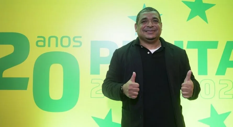 Vampeta alfineta geração atual e banca futuro da seleção brasileira: “Fica tranquilo”