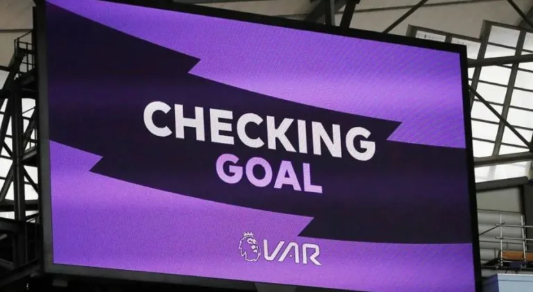 Clube entra com pedido de abolição do VAR na Premier League