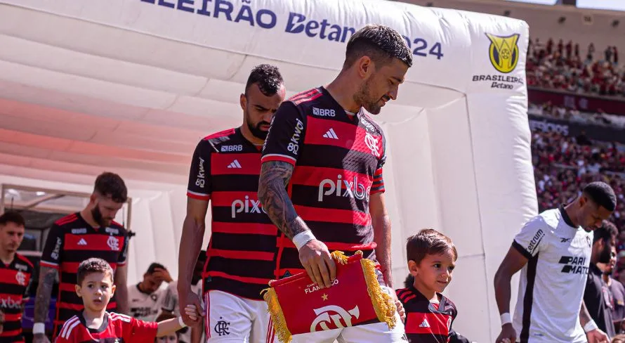 Veja a provável escalação do Flamengo contra o Bolívar