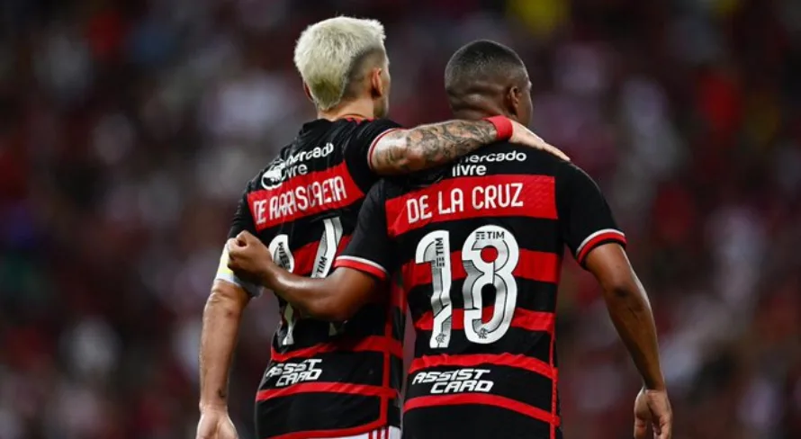 Venê Casagrande aborda permanência de craque no Flamengo