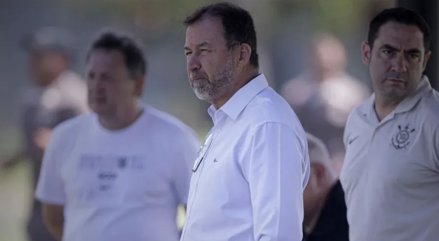 Vessoni alerta Augusto Melo sobre polêmicas na diretoria: “Precisa se impor”