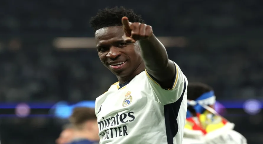 Vinícius Júnior revela chuteira que usará na final da Champions League entre Real Madrid e Borussia