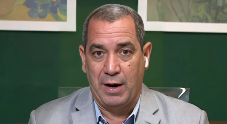 Zinho crava técnico “manda-chuva” no futebol brasileiro