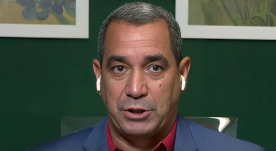 Zinho deixa Tite de lado e elege melhor gestor de elenco do futebol brasileiro