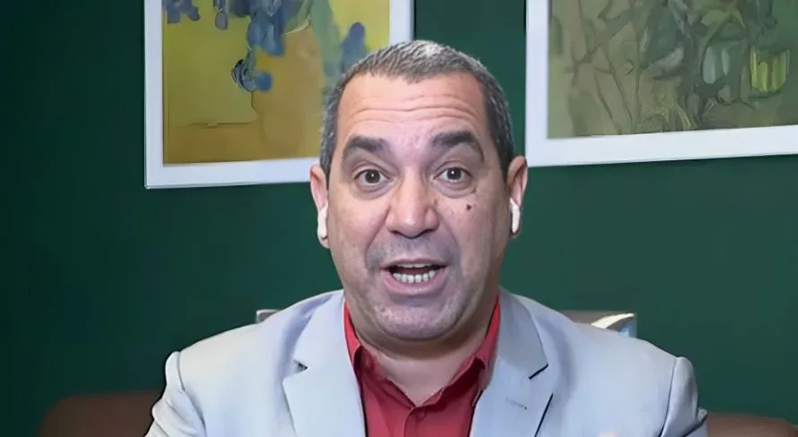 Zinho esquece Abel Ferreira e aponta técnico que “não inventa” no Brasil