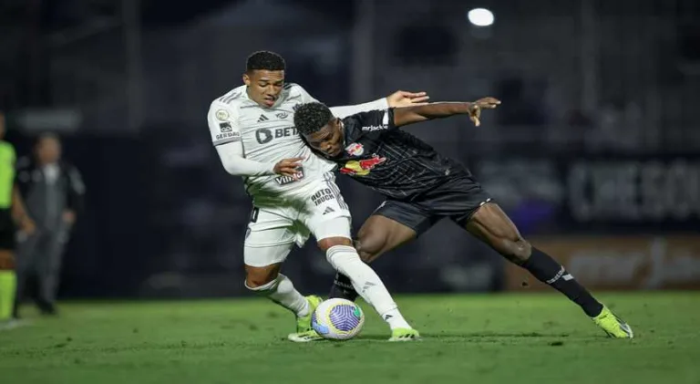 Atlético-MG vence o Red Bull Bragantino em jogo de reviravolta no Brasileirão