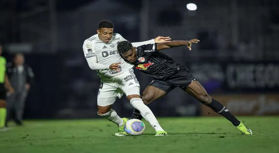 Atlético-MG vence o Red Bull Bragantino em jogo de reviravolta no Brasileirão