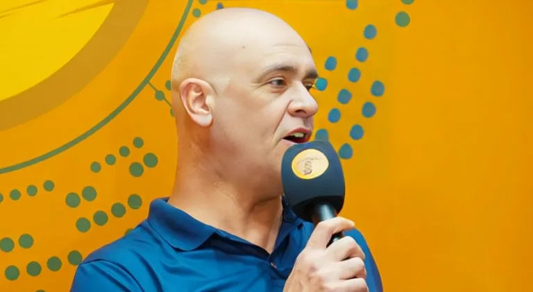 Marcos manda recado para Abel Ferreira e revolta torcedores do Palmeiras